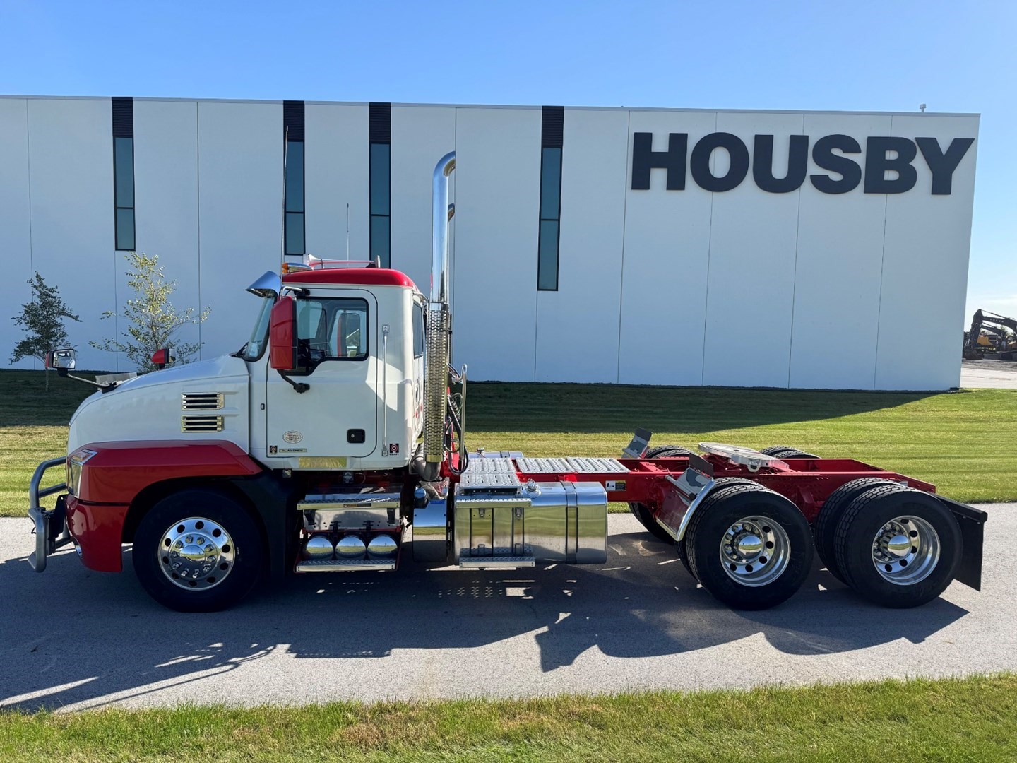2022 Mack Anthem in Ankeny, IA — photo 3
